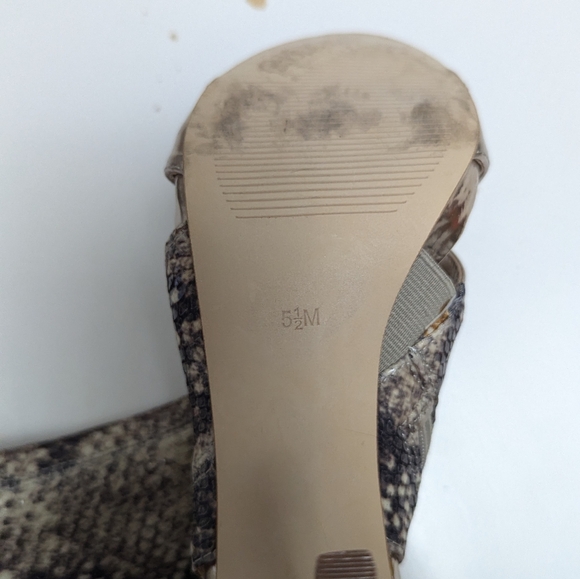 Reg $250 GUESS Snake Skin Thigh High Boots size 5 1/2 - Picture 4 of 9